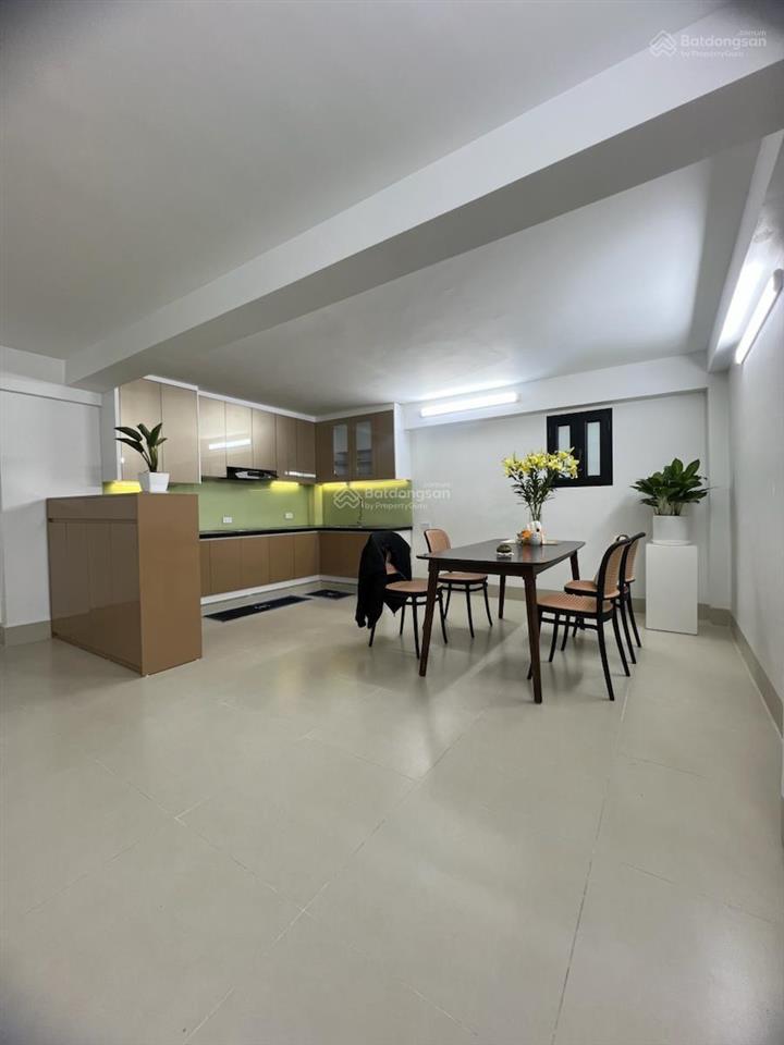 Bán nhà giang văn minh  quận ba đình  ngõ thông tứ tung  10m ra oto tránh