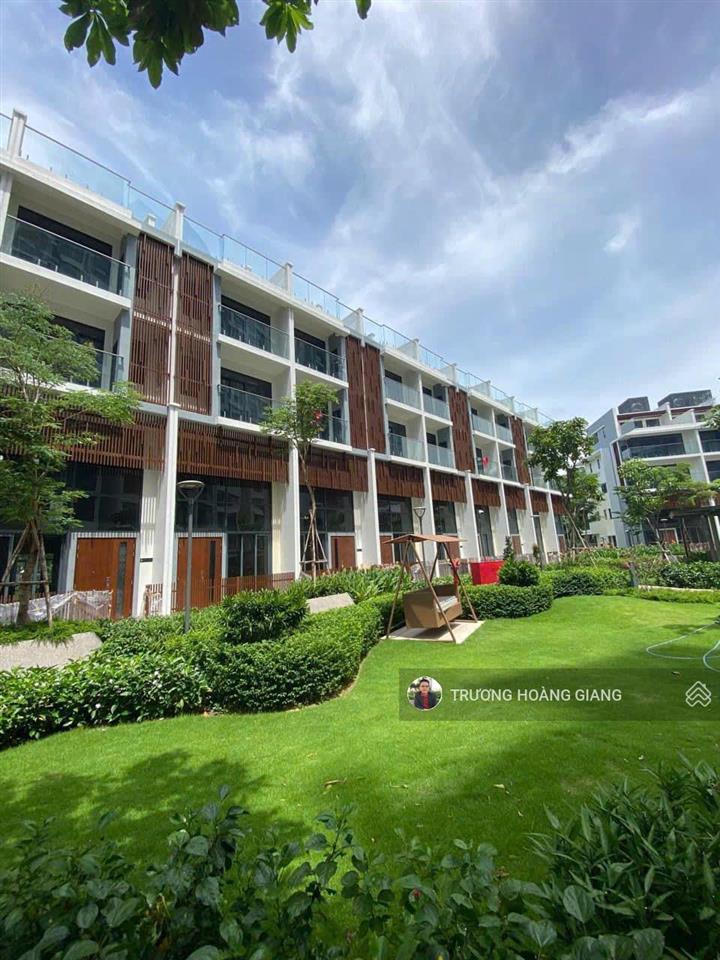 Nhà phố celadon city the glen 5  6pn, hầm để xe, thang máy gia đình, f0 cđt gamuda land