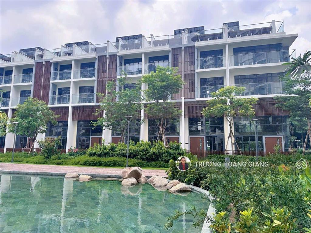 Nhà phố celadon city the glen 5  6pn, hầm để xe, thang máy gia đình, f0 cđt gamuda land