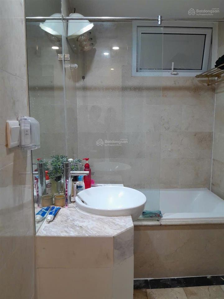Cho thuê cc hòa bình green city, 12 triệu, 70m2, 2pn, 2wc, hàng hiếm tại vĩnh tuy, hai bà trưng, hn
