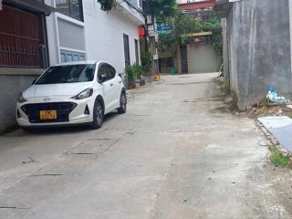 Đất đấu giá mặt đường oto tránh, cạnh trường học