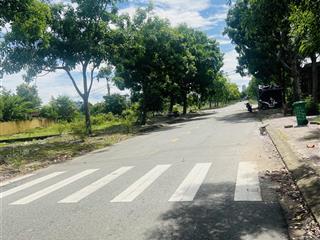 Sốc !!! chỉ 1 lô duy nhất chắc chủ, chủ thiện chí bán đường nam trân view hồ