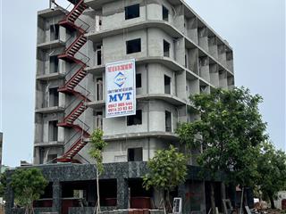 Căn hộ cao cấp nhưng giá thì siêu rẻ bất ngờ. cách trường đh fpt 300m. cách fpt complex 700m