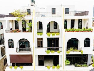 Chính chủ tôi bán shophouse 8.03 vaquarius 23 tỷ bao phí .