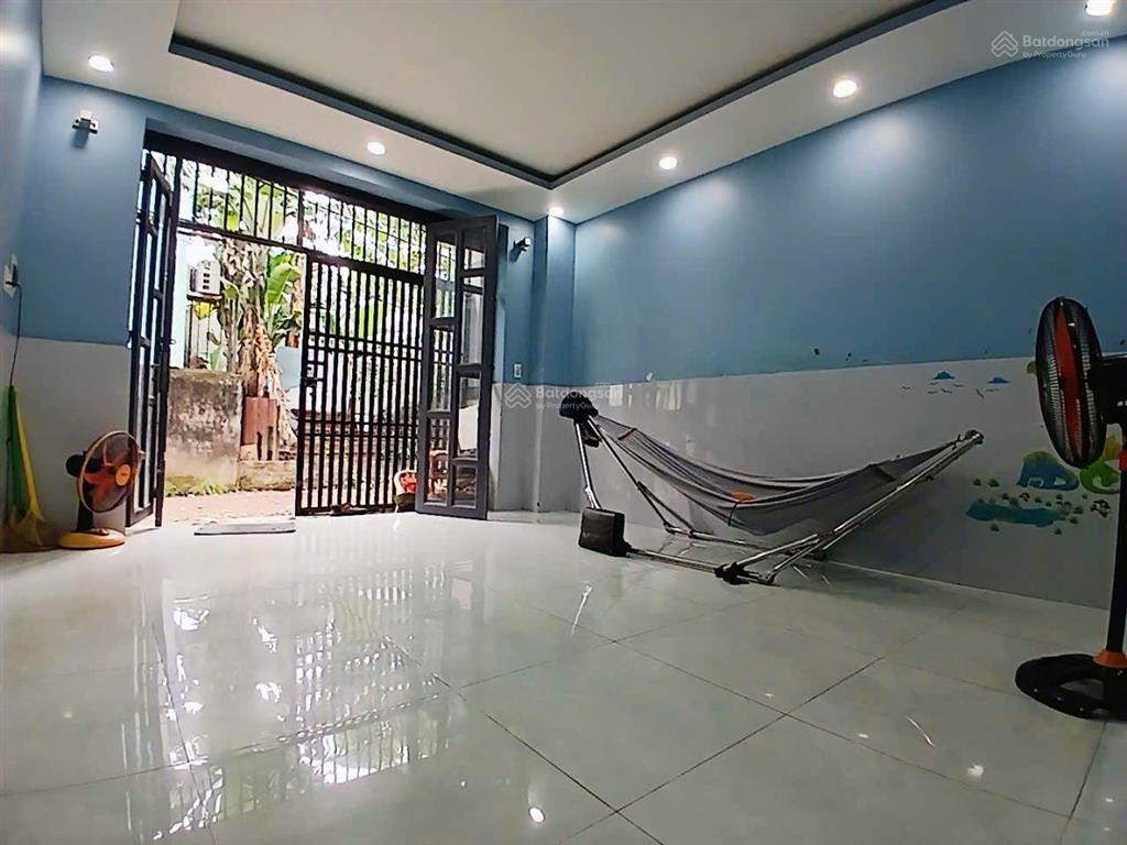 Nhà ngon đón tết 3.5 tỷ  2 tầng 3pn  ngay vinhomes q9 hxh