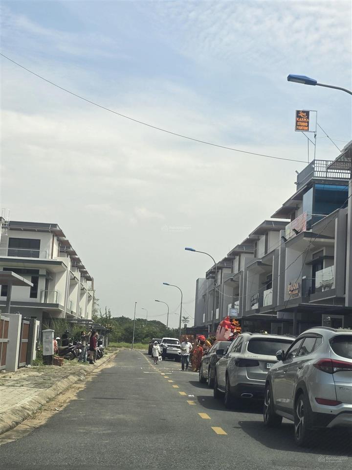 Đất biệt thự khu đô thị (đông tăng long) 160m2, giá 12ty5