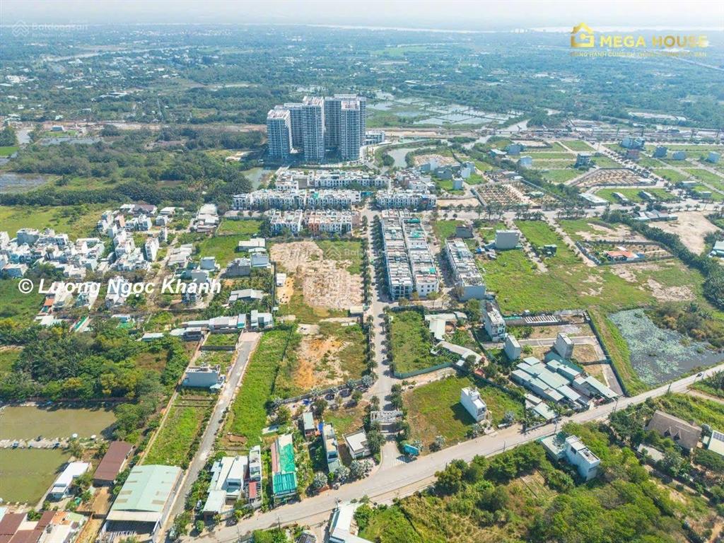 Đất biệt thự nhà vườn 870m2 có 200m2 thổ cư giá 18tỷ5