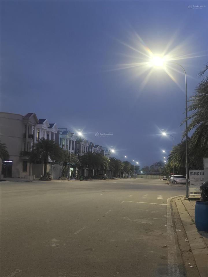 Đất biệt thự nhà vườn 870m2 có 200m2 thổ cư giá 18tỷ5