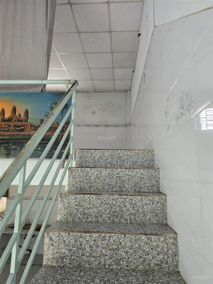 Nhà bán giá rẻ 1tỷ350, long trường, tp. hcm, dt 63m2