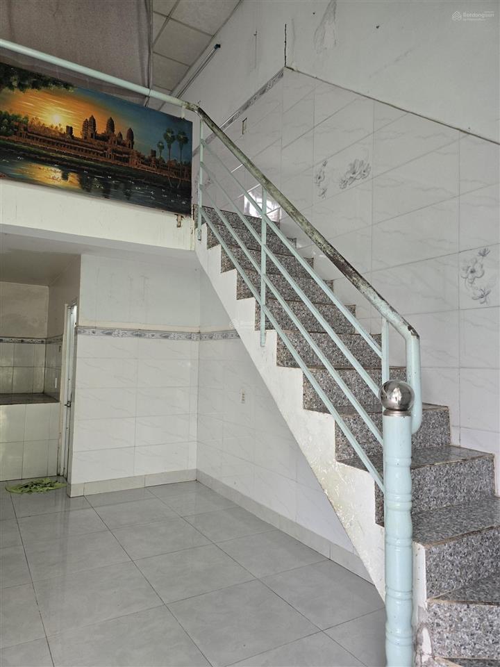 Nhà bán giá rẻ 1tỷ350, long trường, tp. hcm, dt 63m2