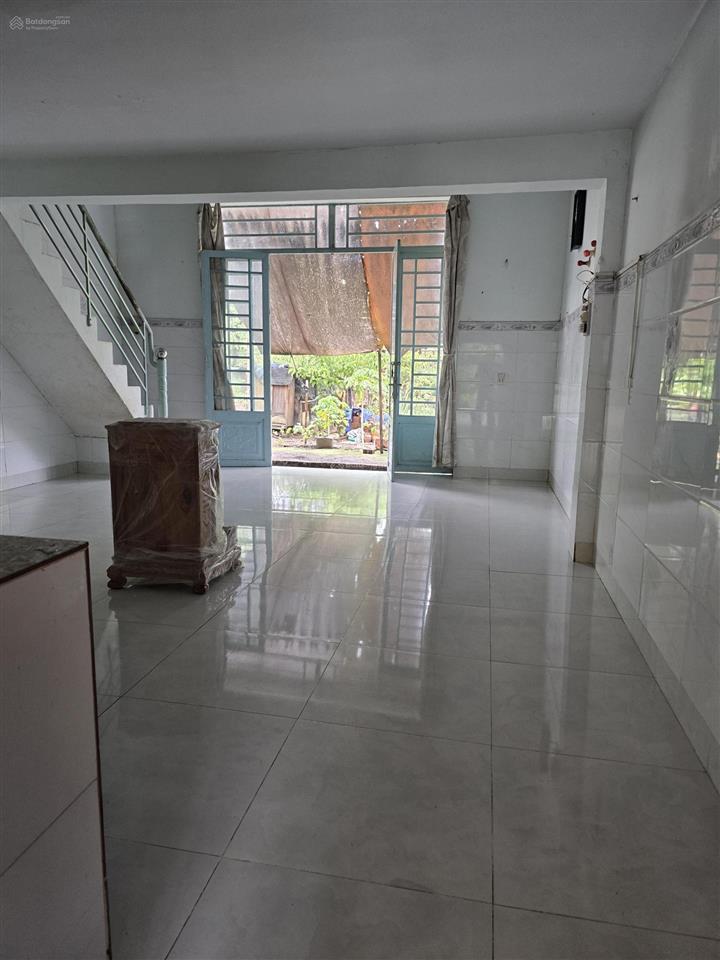 Nhà bán giá rẻ 1tỷ350, long trường, tp. hcm, dt 63m2
