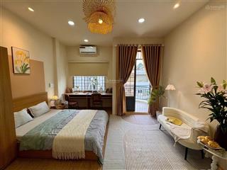 Căn hộ ban công full nội thất cao cấp ngay đề thám gần takashimaya, bùi viện, chợ bến thành.