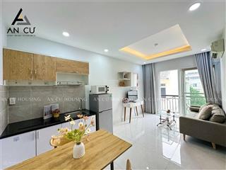 Căn hộ 1 phòng ngủ & 1 phòng khách ban công full nội thất cao cấp mới gần phố đi bộ, sài gòn center