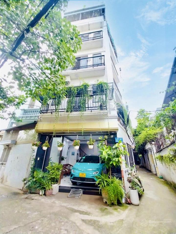 Siêu hiếm tân mai căn góc ô tô đỗ cửa vào nhà thoáng sáng sân vườn xanh mát