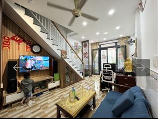 Ngay công viên thiên phước  khu vip lữ gia gần 40m2  hẻm 3m thông tứ tung  cách 20m ra mặt tiền