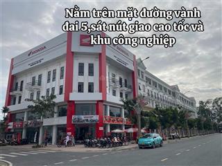 Lô đất thuộc trung tâm gần đài phun nước. nhiều tiện ích xung quanh. giá mềm nhất khu vực