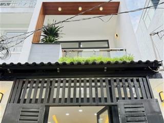 Về quê ở cần bán nhà đường lê văn lương p.tân phong quận 7 giá 3tỷ890/58,5m2 (4,5x13m) sổ hồng sẵn