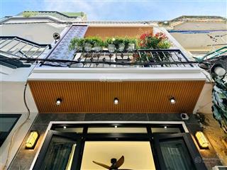 Gấp gấp nhà bán đường nguyễn khoái, p1, quận 4 giá 3tỷ360/54m2(4,5x12m)pháp lý chuẩn, hẻm 6m, có sổ