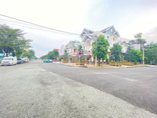 Biệt thự lê thị riêng quận 12  4 tầng 10m x 22m  gần biệt thự mailisa  17 tỷ
