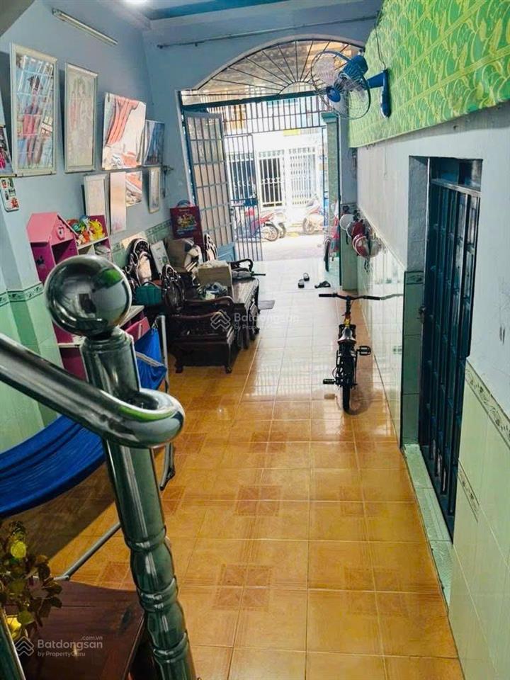 Bán nhà cũ tân thới nhất 12 quận 12 phù hợp xây căn hộ dịch vụ  2 tầng 4m x 32m đường 6m  9 tỉ5