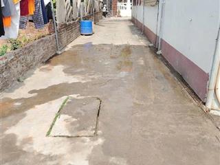 2.3 tỷ nhập khẩu ngay đất tráng việt mê linh hn, ô tô ngủ trên đất