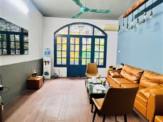 Bán nhà 52m2, ngay gần hồ, ô chờ dừa kéo dài, tiềm năng tăng cao, cực sáng