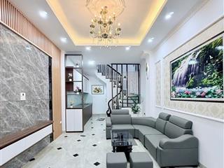 Bán căn nhà 5 tầng full nội thất đẹp, 30m2, cạnh kđt đô nghĩa, 5 tỷ