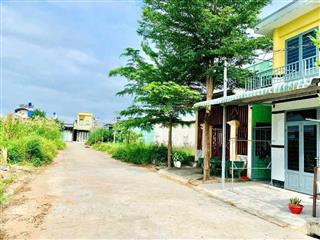 Cần bán lô đất ngộp e.city tân đức 125m2