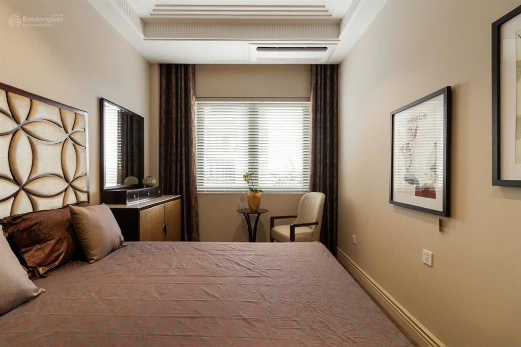 Chdv/ks 300tr/th 42 phòng ngay phố ẩm thực phan xích long (9x20m) 6 tầng giá 50 tỷ