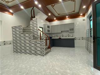 Nhà mới kính coong âu cơ dt 36m2, 3 tầng, mt 5m8.
giá chào 3tỷ6 tây hồ cách ô tô tránh 15m