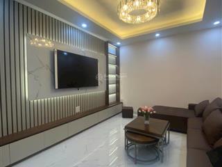 Nhà mới kính coong âu cơ. tặng full nội thất. dt 40/45m2, 3tầng, mt 11m. giá chào nhỉnh 3 tỷ tây hồ