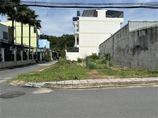 Bán lô đất 2 mặt tiền, sổ hồng riêng, bao thuế phí, 7x20m = 140m2 khu dân cư