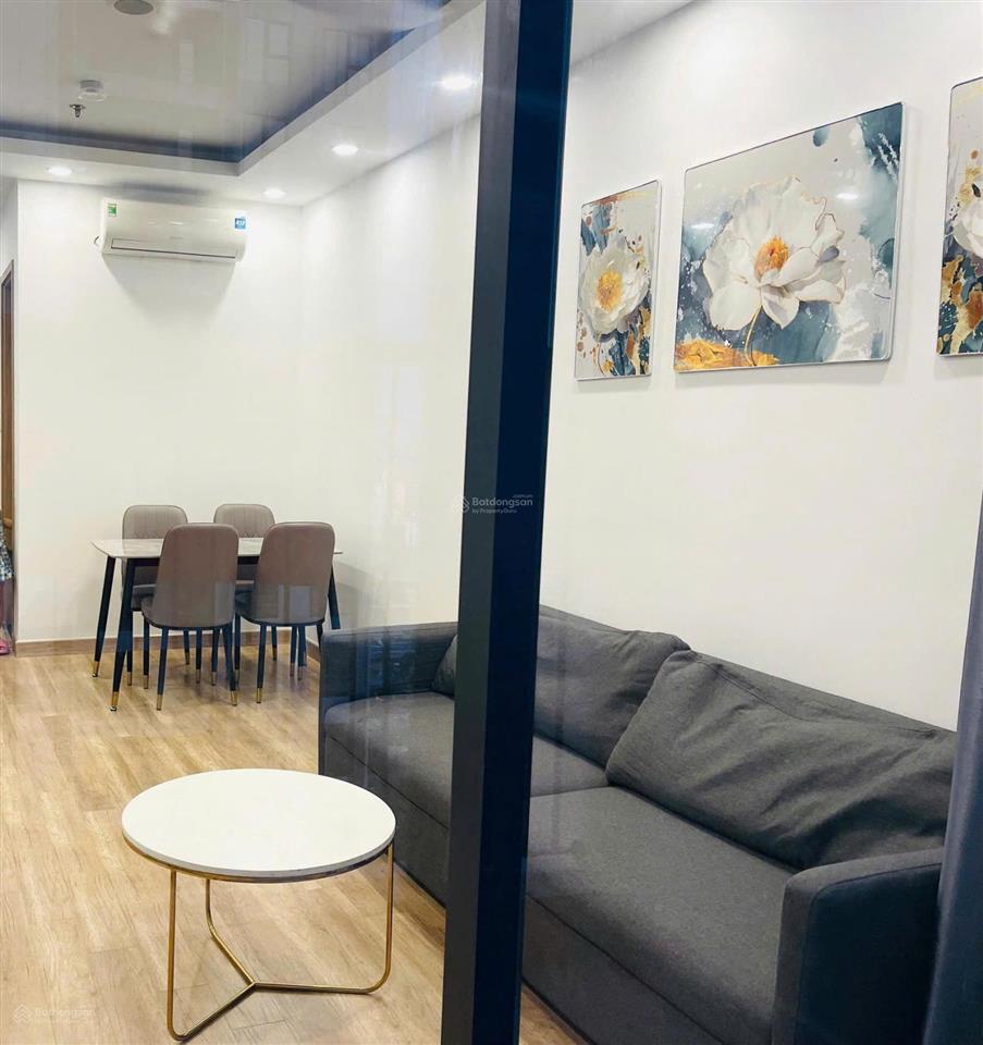 Cho thuê căn 2 ngủ, 2 vệ sinh wisteria full nội thất đẹp nhất wisteria 73m2 vào ở được ngay