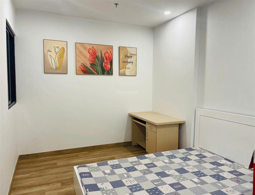 Cho thuê căn 2 ngủ, 2 vệ sinh wisteria full nội thất đẹp nhất wisteria 73m2 vào ở được ngay