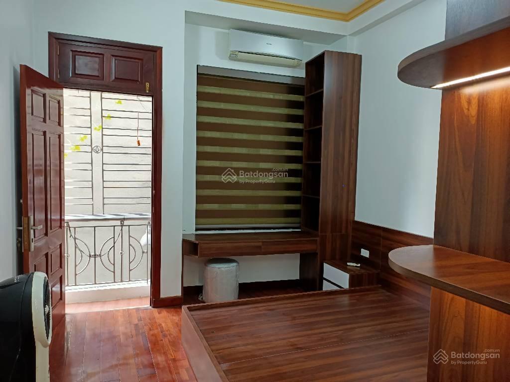 Bán nhà phố tân mai 43m2 5 tầng ô tô đỗ cổng, nội thất gỗ lim không qh