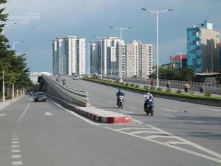 Mặt phố  lô góc 2 mặt đều ô tô  kinh doanh ngay ngã tư trịnh văn bô
