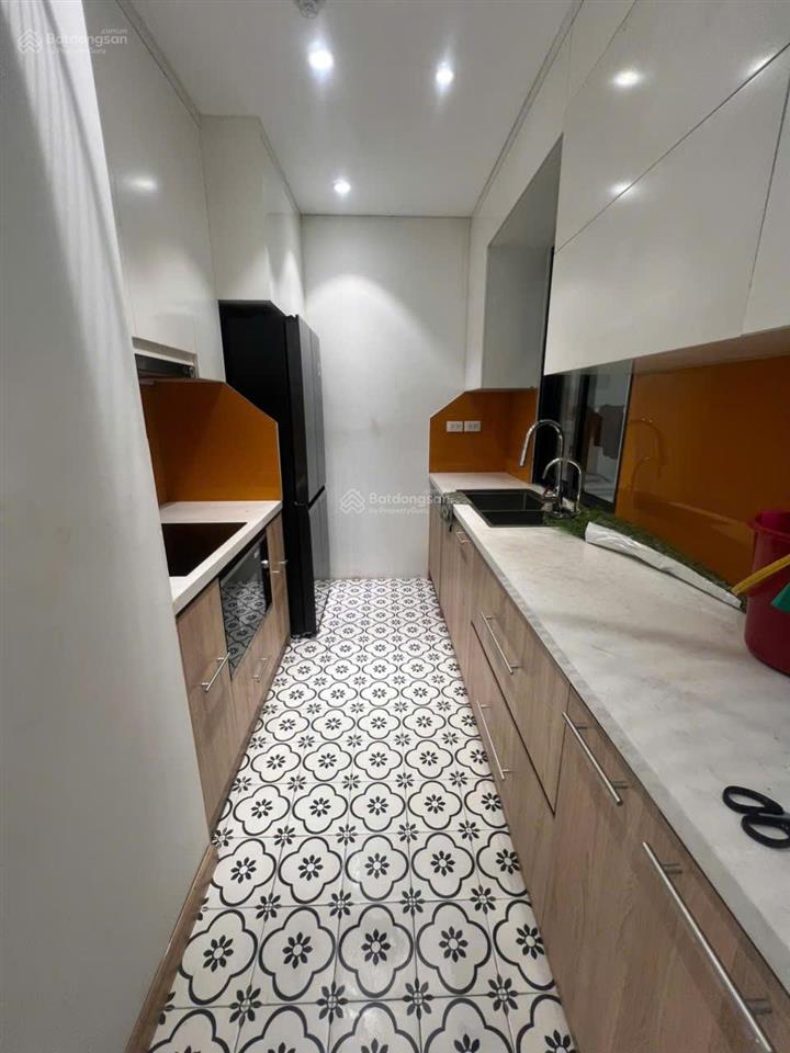 Chính chủ cho thuê "siêu phẩm" 3pn tại n01t5 ngoại giao đoàn  view hồ trọn đời