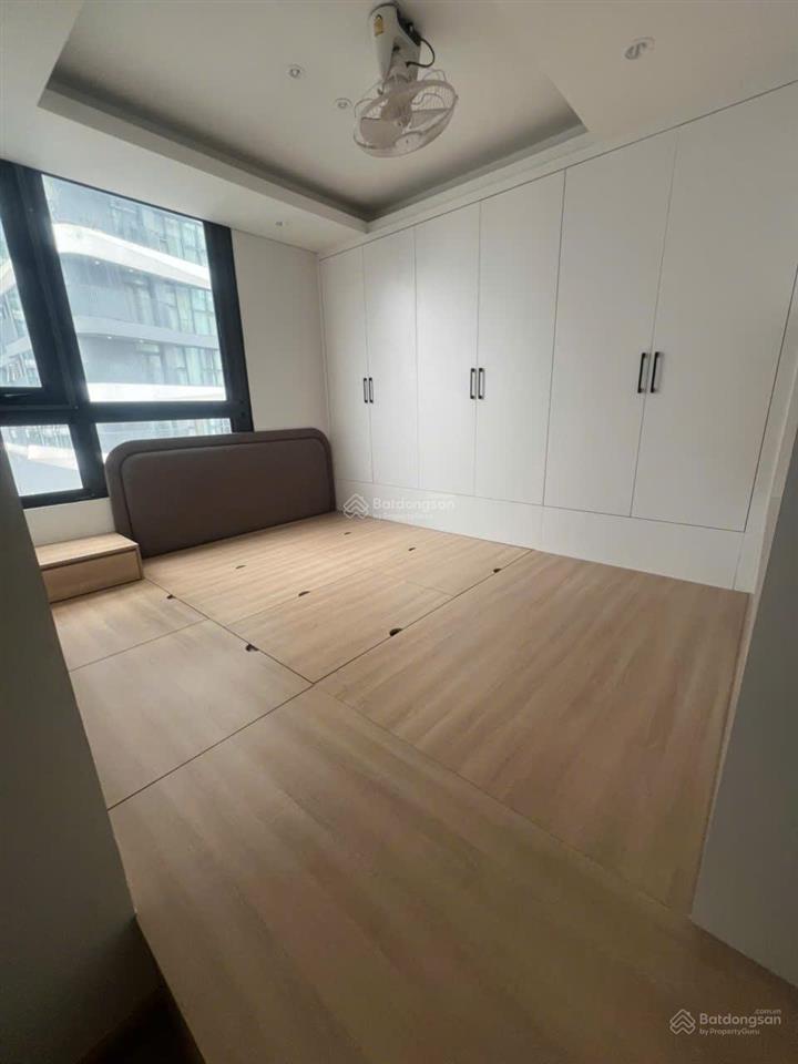 Chính chủ cho thuê "siêu phẩm" 3pn tại n01t5 ngoại giao đoàn  view hồ trọn đời