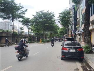 Đỉnh cao mặt phố 4 làn ô tô  vỉa hè xanh mát, kinh doanh 5 sao, 40m2  mt 4m, đội cấn, 15.5 tỷ