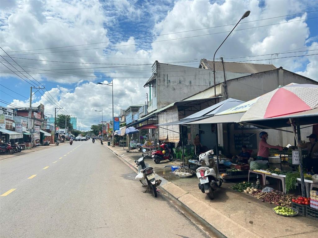 Ngay trục đường chính lê a phường bình lộc chỉ 690tr 250m2 sổ riêng thổ cư