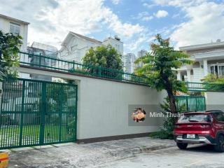 Chủ gửi bán nền đất siêu đẹp  ngang 20m  nở hậu 28m  khu biệt thự thủ đức house  giá 160tr/m2