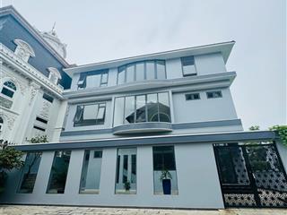 Rẻ nhất ! căn biệt thự 2 mt nguyễn văn hưởng  compound 24/24  18x24m  giá siêu tốt chỉ 217tr/m2