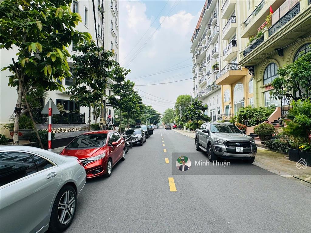 Hàng hiếm ! bán đất 188 nguyễn văn hưởng, thảo điền  xây hầm 5 tầng  13x25m  giá 151tr/m2