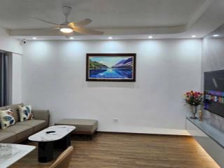 Chung cư mỹ đình.
 căn góc. diện tích 99m2.
 thiết kế 3pn, 2 wc, có 1 phòng giúp việc