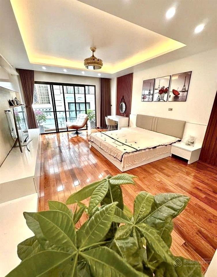 Bán nhà đào tấn  phân lô vip  2 mặt ôtô  70m2  28.9 tỷ