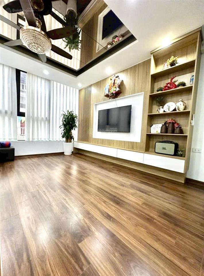 Bán nhà đào tấn  phân lô vip  2 mặt ôtô  70m2  28.9 tỷ