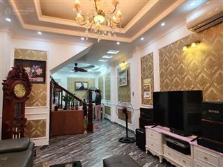 Bán gấp nhà hoàng như tiếp  long biên 31.6m2, 3 phòng ngủ ở ngay giá 5 tỷ xíu có gia lộc