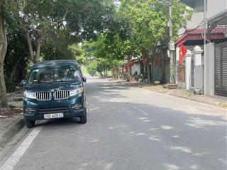 Mặt tiền ngõ thông văn giang ecompas 1 km sổ đỏ 102m2 cẩn bán