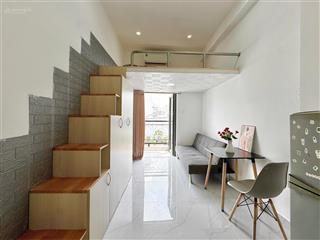 Phòng duplex ban công rộng 35m2, full nội thất, khu phố an ninh, gần trường vlu, uth, hutech