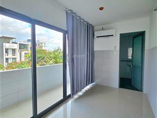 Phòng studio ban công thoáng mát cạnh trường văn lang, giá chỉ 4tr2 phù hợp cho hssv ở 3  4 người